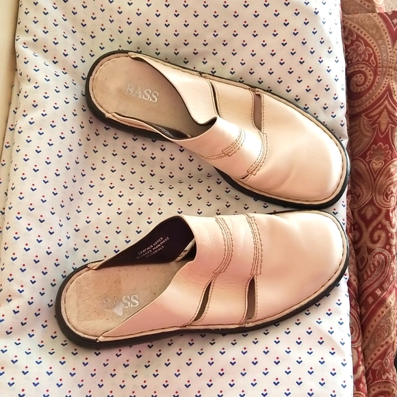 Bass Shoes - Bass slip on